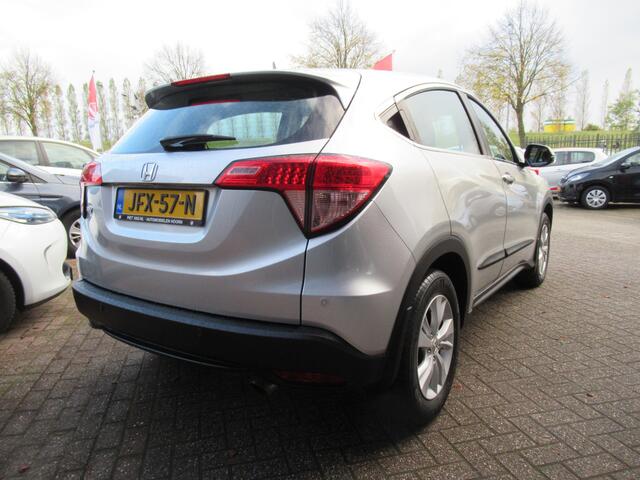 Honda HR-V 1.5 i-VTEC Elegance 130-PK| Automaat | Clima-Airco | Navigatie | Parkeersensoren | Incl. BOVAG Garantie | Bluetooth | Lichtmetalen velgen |