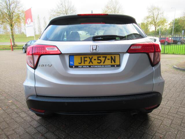 Honda HR-V 1.5 i-VTEC Elegance 130-PK| Automaat | Clima-Airco | Navigatie | Parkeersensoren | Incl. BOVAG Garantie | Bluetooth | Lichtmetalen velgen |