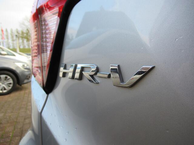 Honda HR-V 1.5 i-VTEC Elegance 130-PK| Automaat | Clima-Airco | Navigatie | Parkeersensoren | Incl. BOVAG Garantie | Bluetooth | Lichtmetalen velgen |