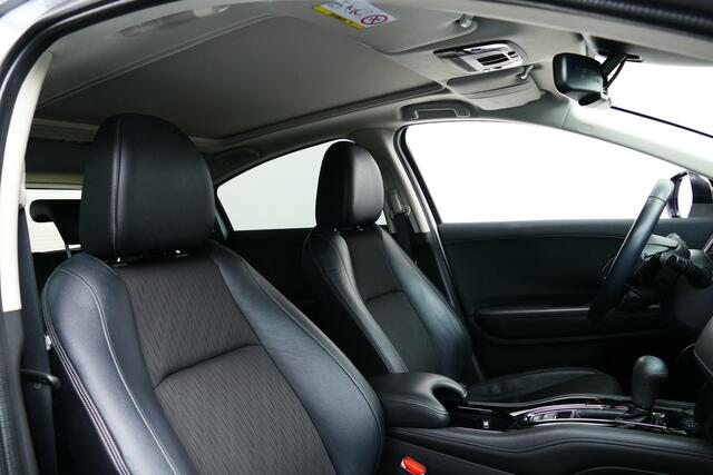 Honda HR-V 1.5 i-VTEC Executive. Panodak, Navi, Camera, StoelVerw, Haak 1000kg