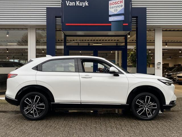 Honda HR-V 1.5 e:HEV Advance / Automaat / NL-Auto / 35.000 Km / 1-Ste Eigenaar / Keyless / Half-Leder / LED / DAB / Apple-Carplay&Android-Auto / Navi / Camera / Stuur&Stoelverwarming / Adaptieve Cruise-Control / E-Achterklep / AFN-Trekhaak / PDC / LMV18'' / ENZ.
