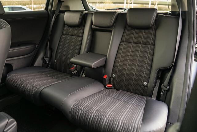 Honda HR-V 1.5i VTEC EXECUTIVE - AUTOMAAT - TREKHAAK - PANORAMADAK - CHROOM PACK