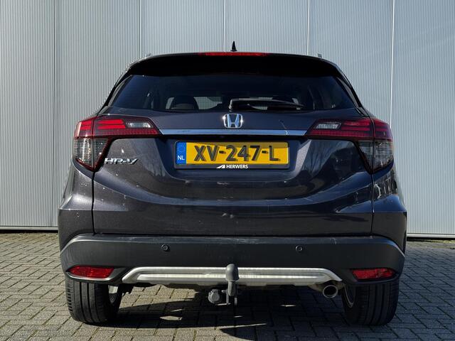Honda HR-V 1.5 i-VTEC Executive / Open dak / Trekhaak / Winter en Zomer Set /