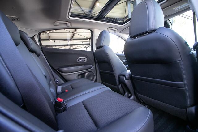 Honda HR-V 1.5 i-VTEC Executive Automaat - Dealer onderhouden | Panoramadak | Navi | Camera