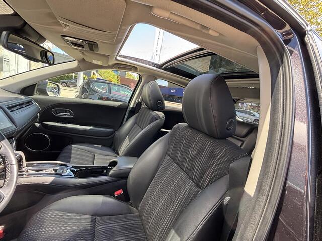 Honda HR-V 1.5 i-VTEC Executive Automaat | Trekhaak | Panoramisch Schuif-Kanteldak |