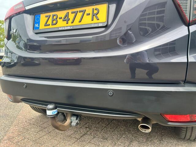 Honda HR-V 1.5 i-VTEC Executive | TREKHAAK | AUTOMAAT | NAVIGATIE | PANORAMADAK | ACHTERUITRIJCAMERA | STOELVERWARMING |