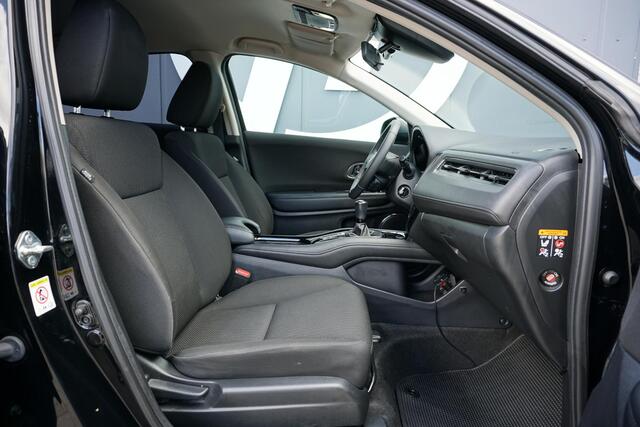 Honda HR-V 1.5 i-VTEC Executive + NAVI / DAB / SENSOREN / STOELVERWARMING