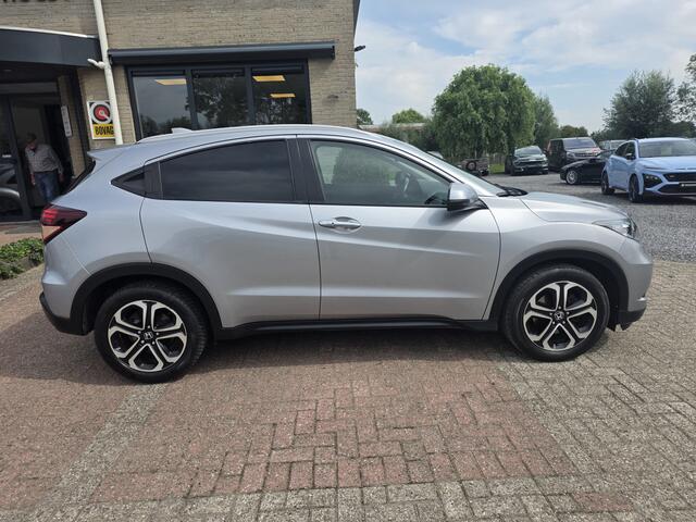 Honda HR-V 1.5 i-VTEC Executive Pano Automaat
