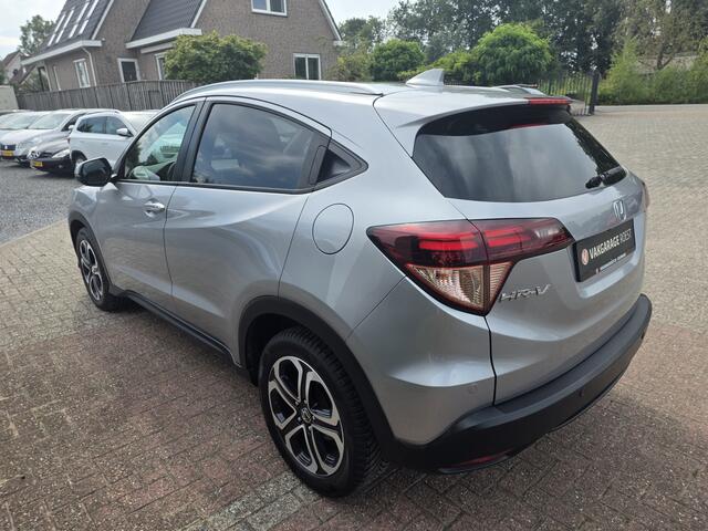 Honda HR-V 1.5 i-VTEC Executive Pano Automaat