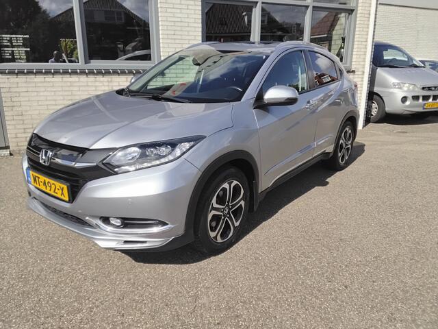 Honda HR-V 1.5 i-VTEC Executive *sportpakket*chromepakket*trekhaak*