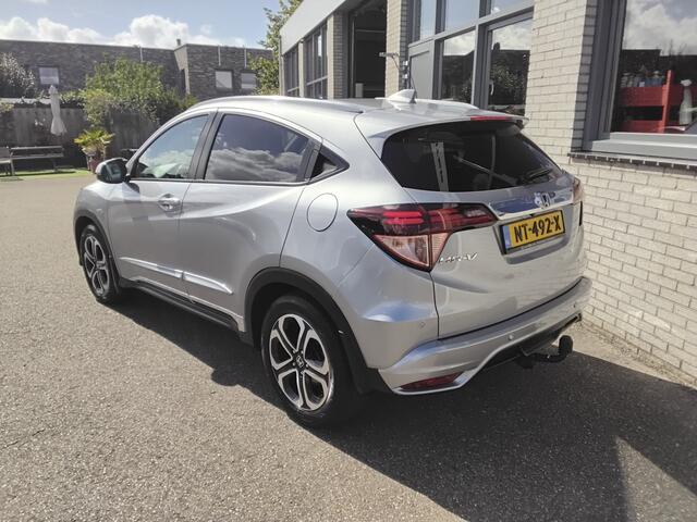 Honda HR-V 1.5 i-VTEC Executive *sportpakket*chromepakket*trekhaak*