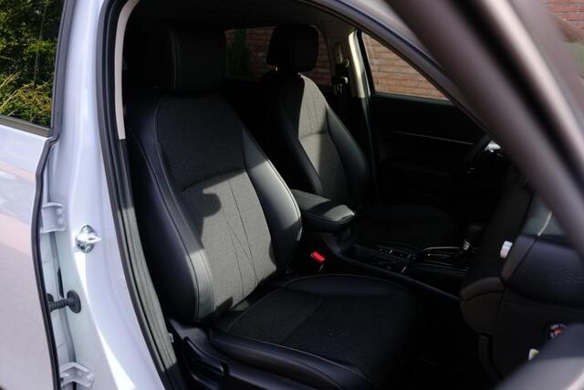 Honda HR-V 1.5 e:HEV 131pk CVT Elegance - Adaptieve cruise - Achteruitrijcamera - Apple CarPlay - Keyless - Stoelverwarming - Parkeersensoren