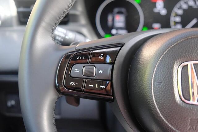 Honda HR-V 1.5 e:HEV 131pk CVT Elegance - Adaptieve cruise - Achteruitrijcamera - Apple CarPlay - Keyless - Stoelverwarming - Parkeersensoren