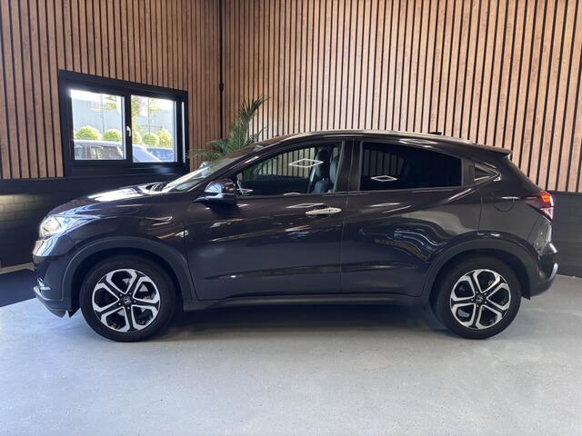 Honda HR-V 1.5 i-VTEC Executive LED/TREKHAAK/STOELVERWARMING/LINEASSIST/NAVI