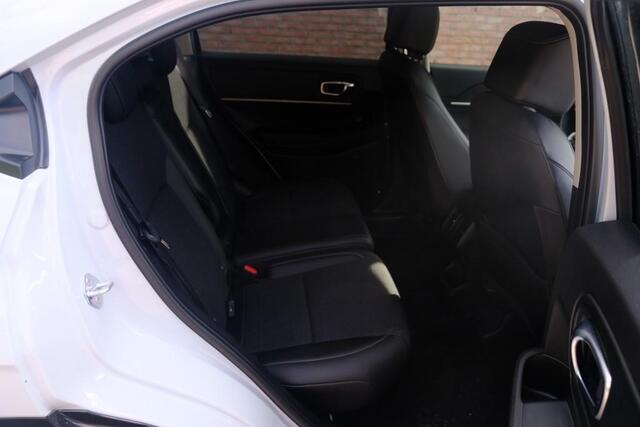 Honda HR-V 1.5 e:HEV 131pk CVT Elegance - Adaptieve cruise - Achteruitrijcamera - Apple CarPlay - Keyless - Stoelverwarming - Parkeersensoren – foto 3