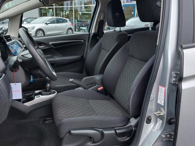 Honda JAZZ 1.3 i-VTEC 102pk Comfort | Navi | Airco | Cruise | Bluetooth Carkit+Streaming | Pdc V+A | Stoelverwarming | Rijstrook+Licht+Regensensor | 15''lm | Trekhaak