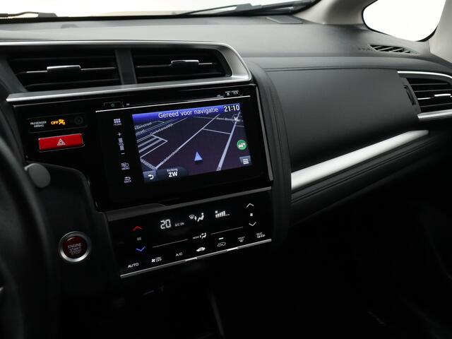 Honda JAZZ 1.3 i-VTEC Elegance Limited | Navigatie | Climate Control | Stoelverwarming | Camera | Parkeersensoren |