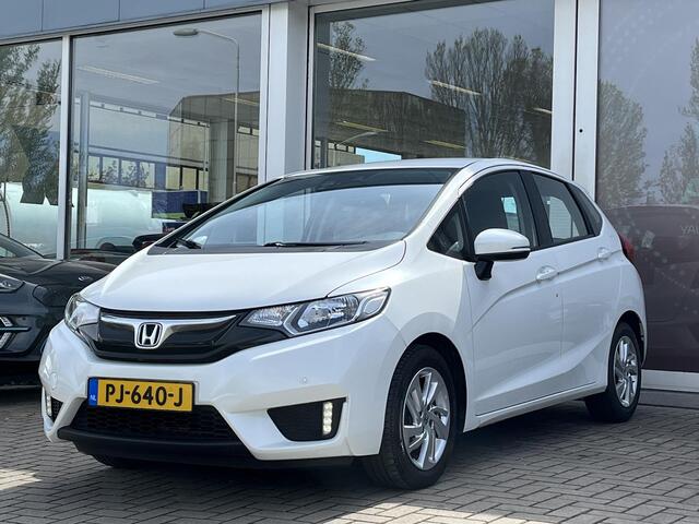 Honda JAZZ 1.3 i-VTEC Comfort | Cruise Control | Stoelverwarming | Navigatie | Parkeersensoren voor en achter | 100% onderhouden