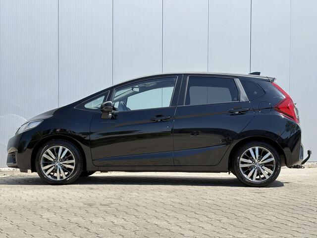 Honda JAZZ 1.3 i-VTEC Elegance / Airco / Cruise Control / Trekhaak / Bluetooth/HDMI / Stoelverwarming /