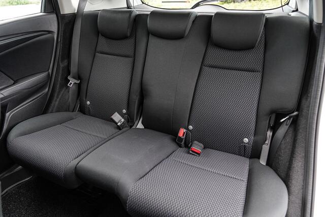 Honda JAZZ 1.3i V-TEC TREND - TREKHAAK - STOELVERWARMING