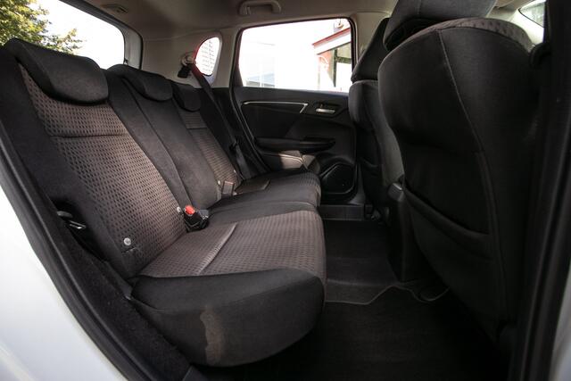 Honda JAZZ 1.3 i-VTEC Elegance - All-in rijklaarprijs | Trekhaak