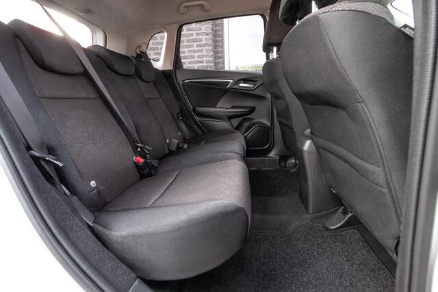 Honda JAZZ 1.3 i-VTEC Elegance - Black Pack