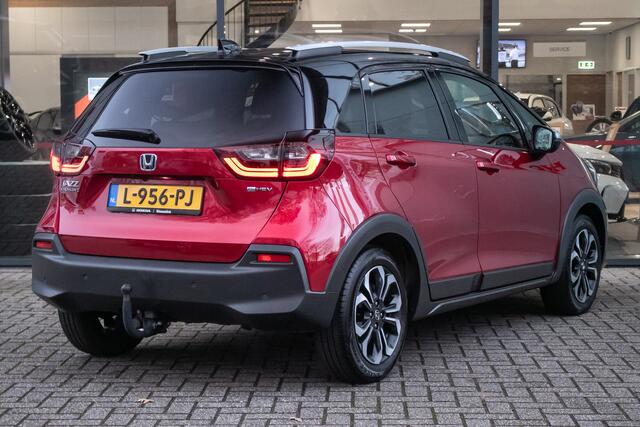 Honda JAZZ 1.5 e:HEV Crosstar Automaat - Fietsendragerhaak | Two Tone | Magic seats | Dealer ond. | 1e Eig.