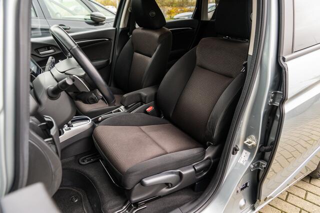 Honda JAZZ 1.3i VTEC ELEGANCE - AUTOMAAT - NAVIGATIE - CAMERA