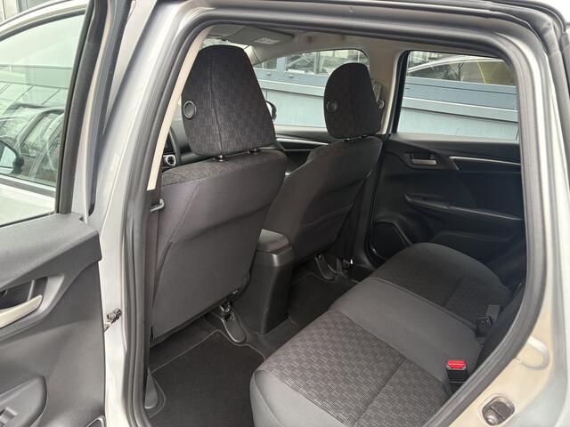 Honda JAZZ 1.3 i-VTEC Comfort Automaat NAVI/CRUISE/AIRCO/MEDIA/PDC/TREKHAAK