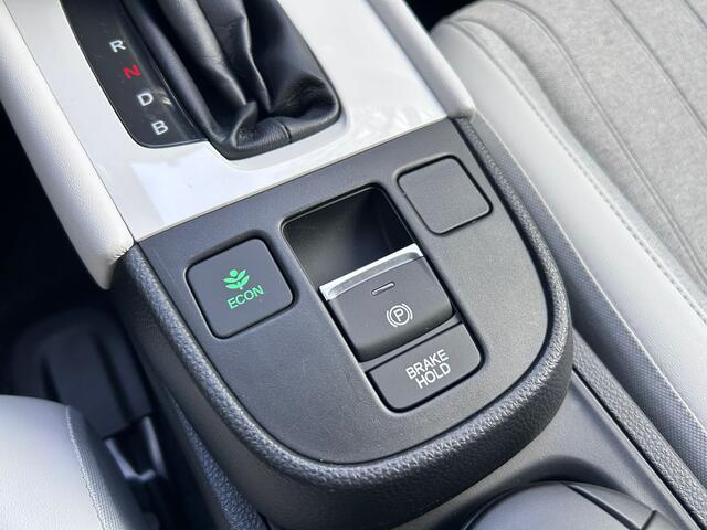 Honda JAZZ 1.5 e:HEV Executive | Stuur en stoel verwarming | Keyless | Camera | Clima |