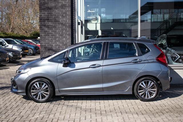 Honda JAZZ 1.5 i-VTEC Dynamic Automaat | Trekhaak | 1e eigenaar | All Season banden |