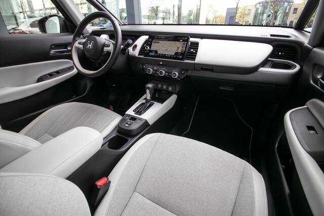 Honda JAZZ 1.5 e:HEV Executive - eerste eigenaar | Dealer ond. | Trekhaak tbv fietsendr. | Camera