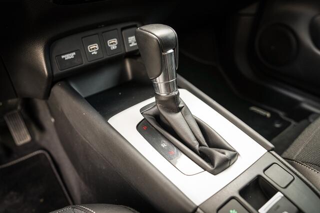 Honda JAZZ 1.5i e:HEV ADVANCE CROSSTAR - TREKHAAK - INSTAPLIJSTEN - SPOILER - ALL WEATHERS