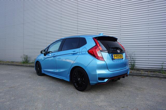 Honda JAZZ 1.5 i-VTEC Dynamic Airco / Navi / Cruise / Stoelverw. / DAB / Carplay / Elektr. ramen / Lm velgen