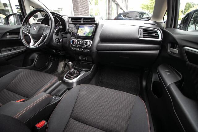 Honda JAZZ 1.5 i-VTEC Dynamic | All-season banden | Navigatie | Stoelverwarming