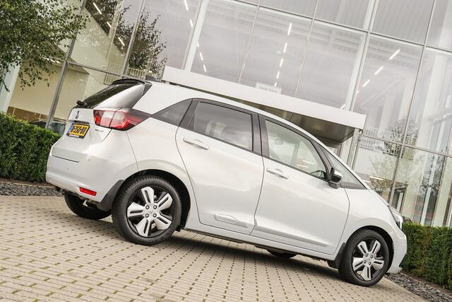 Honda JAZZ 1.5i e:HEV EXECUTIVE - FULL HYBRID - ALL WEATHERS - SPATLAPPEN - DEURSRIPPEN