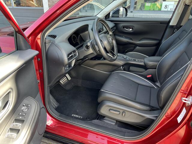 Honda ZR-V 2.0 e:HEV Sport | Hybrid | Carplay | Key-less | Camera | Dodehoek-assistent - Noodremsyst assist - Snelh-/afstandsreg- Camera Interesse in een bezichtiging of proefrit, bel of app met 06-24282842