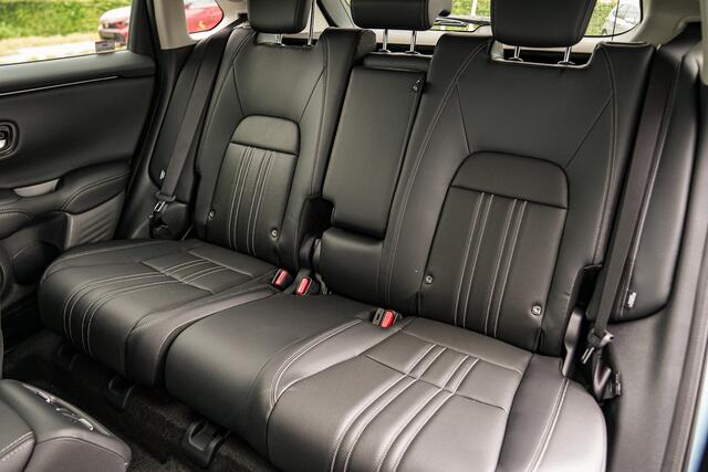 Honda ZR-V 2.0i e:HEV ADVANCE - NIEUW - 184 PK - FULL HYBRID - PANORAMA DAK