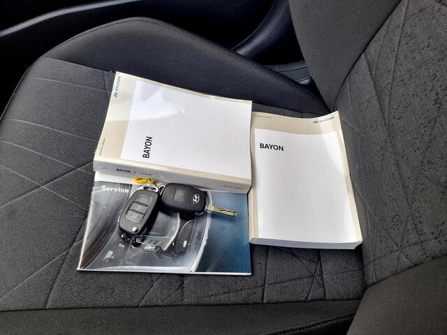Hyundai Bayon 1.0 T-GDI Automaat Comfort Smart / Navigatie / Camera / Climate Control / Android Auto/Apple Carplay
