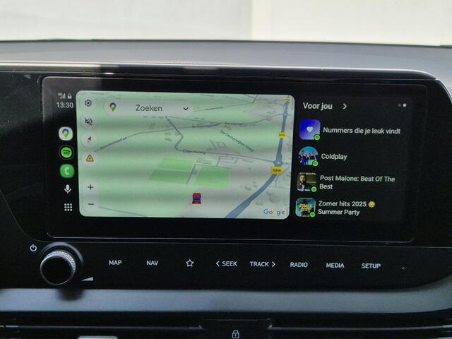 Hyundai Bayon 1.0 T-GDI Automaat Comfort Smart / Navigatie / Achteruitrijcamera / Cruise control / Lichtmetalen wielen 16" / Apple Carplay Android Auto / Parkeersensoren achter /