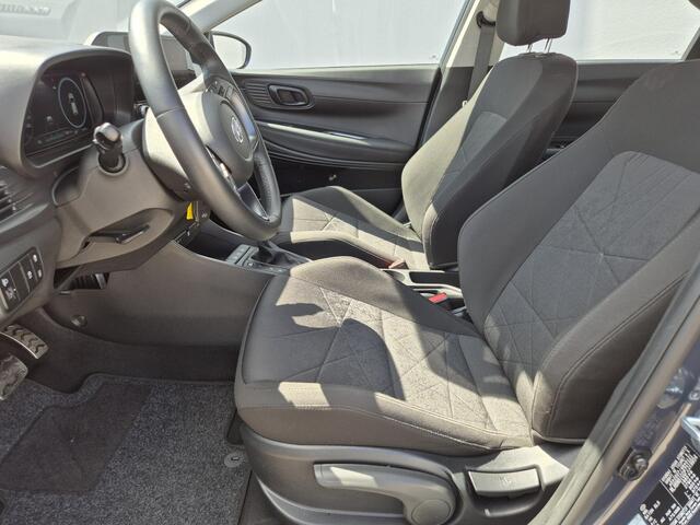 Hyundai Bayon 1.0 T-GDI Automaat Comfort Smart / Navigatie / Achteruitrijcamera / Cruise control / Lichtmetalen wielen 16" / Apple Carplay Android Auto / Parkeersensoren achter /