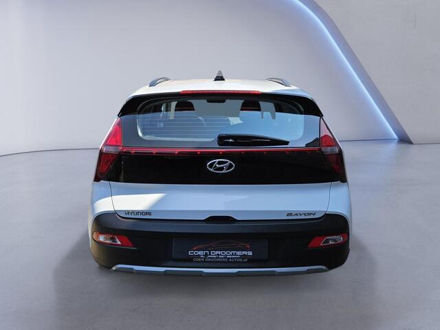 Hyundai Bayon 1.0 T-GDI Comfort /Apple Carplay/Airco/Parkeersens.+Camera/Cruise Contr./Licht+Regensensor/LED/(MET GARANTIE*)