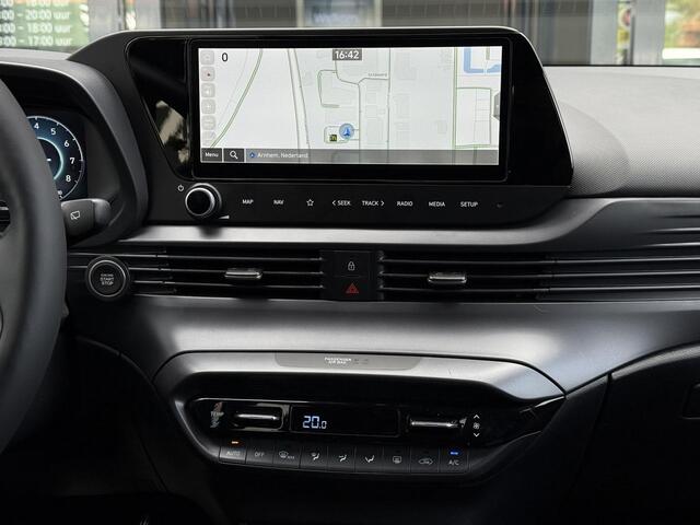 Hyundai Bayon 1.0 T-GDI Premium Automaat / Stoel- & Stuurverwarming / LED Verlichting / Climate Control / Cruise Control / Achteruitrijcamera / Parkeersensoren Voor + Achter /