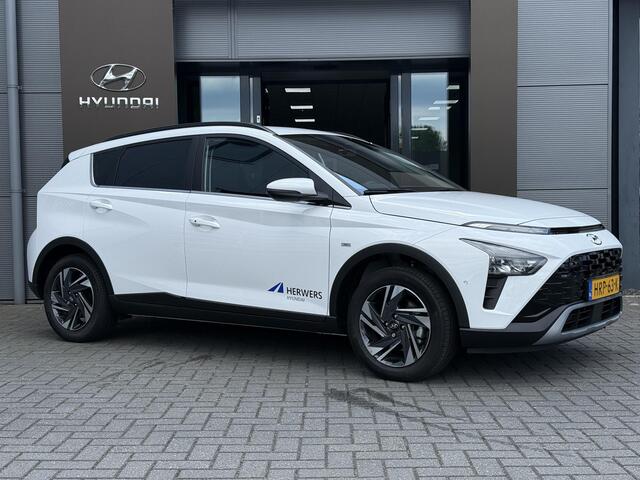 Hyundai Bayon 1.0 T-GDI Premium Automaat / Stoel- & Stuurverwarming / LED Verlichting / Climate Control / Cruise Control / Achteruitrijcamera / Parkeersensoren Voor + Achter /