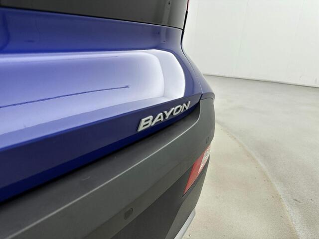 Hyundai Bayon 1.0 T-GDI Premium | Trekhaak | Navigtie AppleCarplay androidauto | Stoel en stuuwiel verwarming |