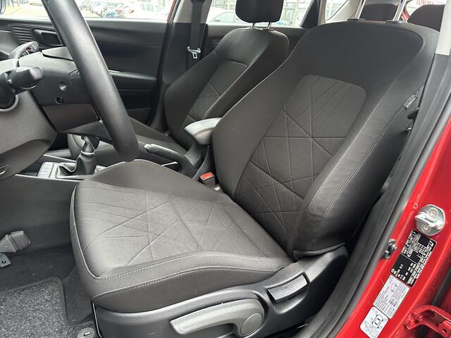 Hyundai Bayon 1.0 T-GDI Comfort / Apple Carplay & Android Auto / Achteruitrijcamera / Cruise Control / Airco / All-Seasson banden /