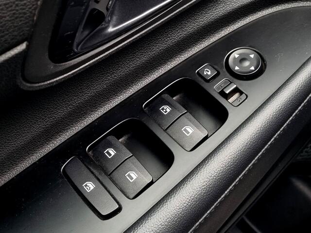 Hyundai Bayon 1.0 T-GDI Premium / Navigatie / Verwarmde stoelen + stuurwiel / Cruise Control / Keyless Entry / LMV / Climate Control / Extra Getint Glas.