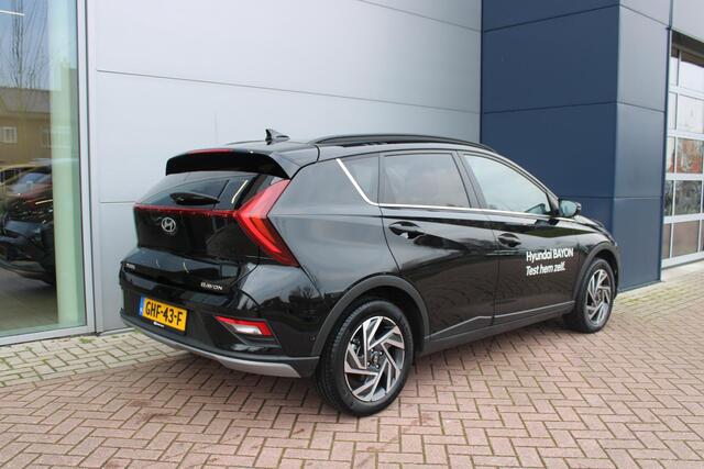 Hyundai Bayon 1.0 T-GDI 100pk 48V Premium Sky DCT Automaat Airco Navi Camera Carplay Schuifdak Demo Vol!!!!