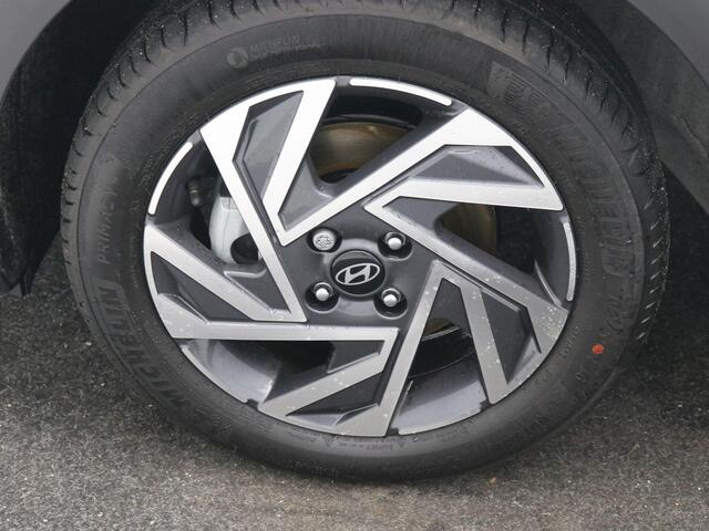 Hyundai Bayon 1.0 T-GDI Comfort AUTOMAAT / Navigatie / Achteruitrijcamera / Airco / Cruise Control / LED Dagrijverlichting / LMV / Fabrieksgarantie tot 02-01-2031 / NL auto / Apple CarPaly & Android Auto /