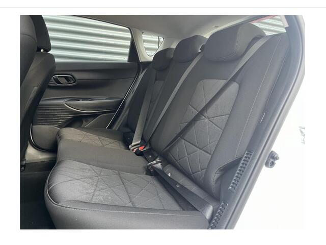 Hyundai Bayon Comfort 1.0 T-GDI 122pk | ¤3.430 KORTING | APPLE CARPLAY / ANDROID AUTO | CAMERA | PARKEERSENSOREN |